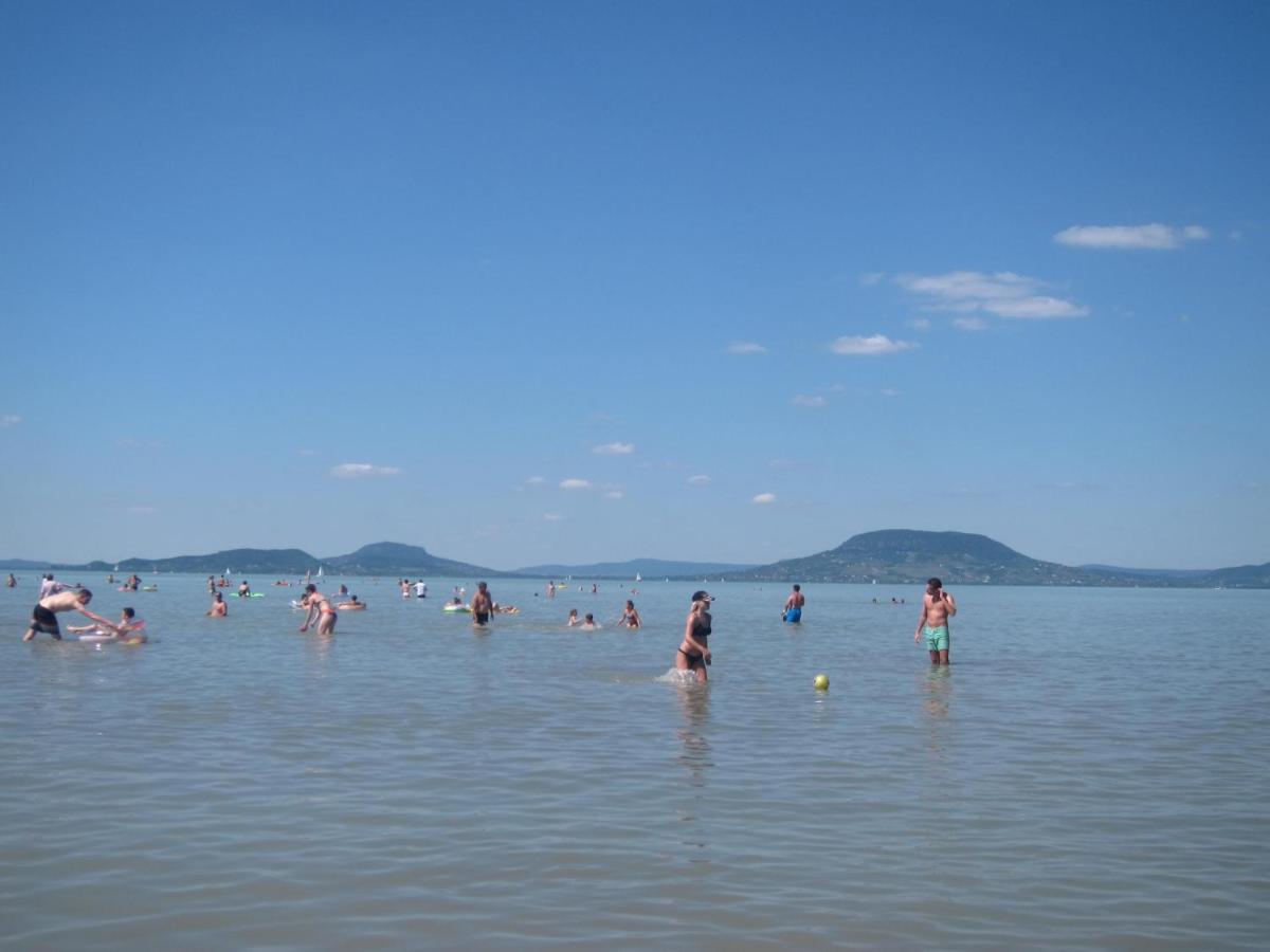 Tutijo Haziko Villa Balatonfenyves Eksteriør bilde